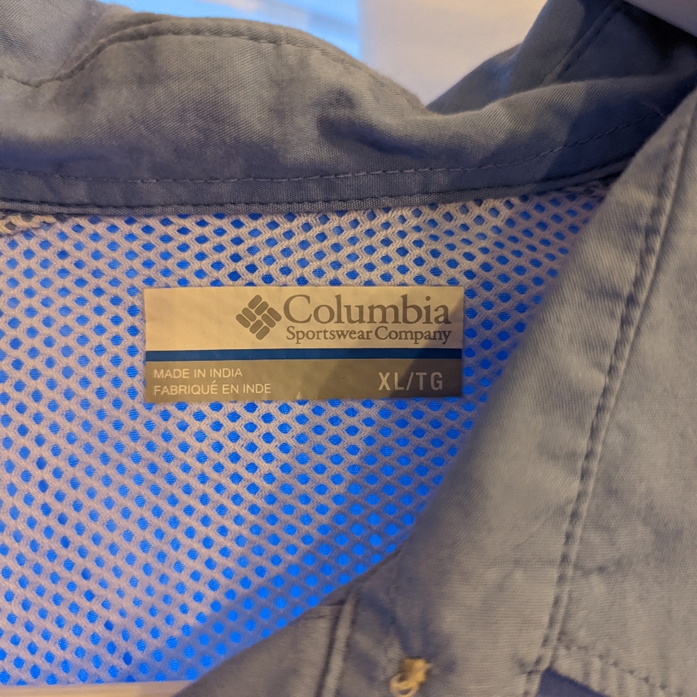 Columbia button up - Picture 2 of 4